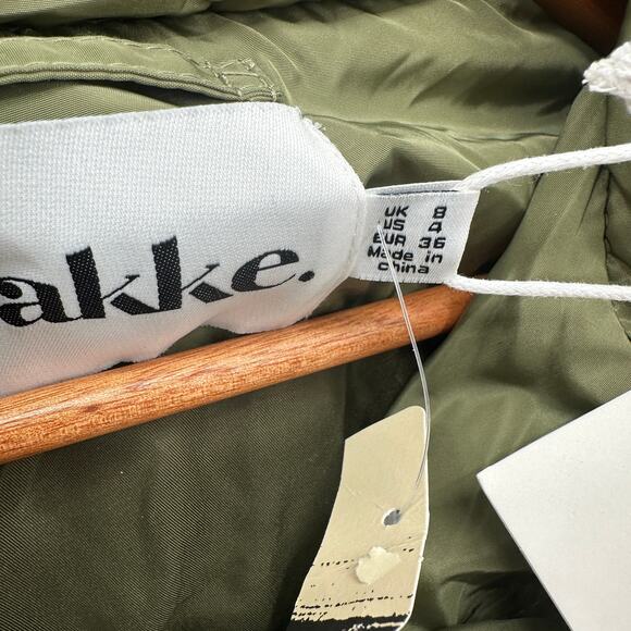 JAKKE NWT Evereve Poppy Recyled Puffer in Olive Green // S - Picture 8 of 16